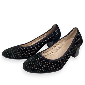 Hispanitas Black Suede Heels Perforated Block Heel ROund Toe Womens Size 38 7.5
